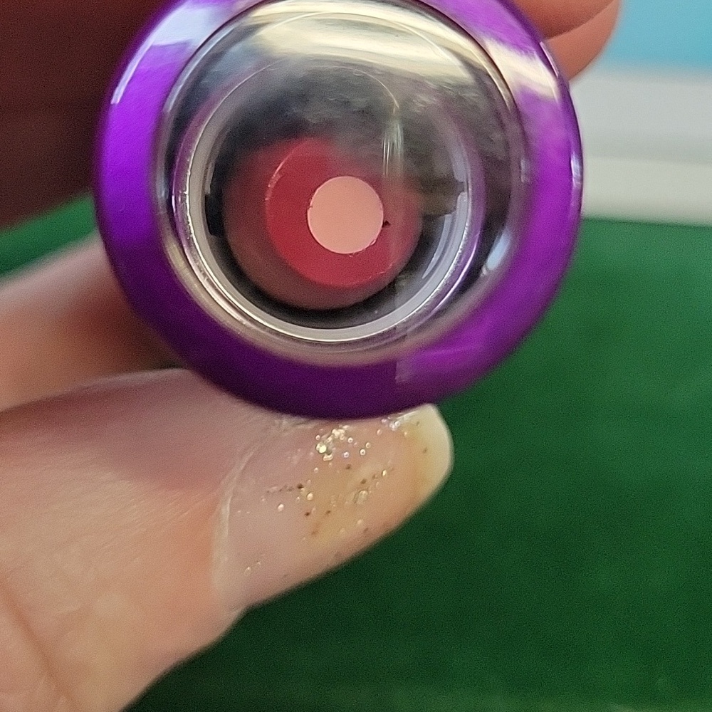 Covergirl 4.2g Lipstick New Sealed Tube - 350 Honest Berry